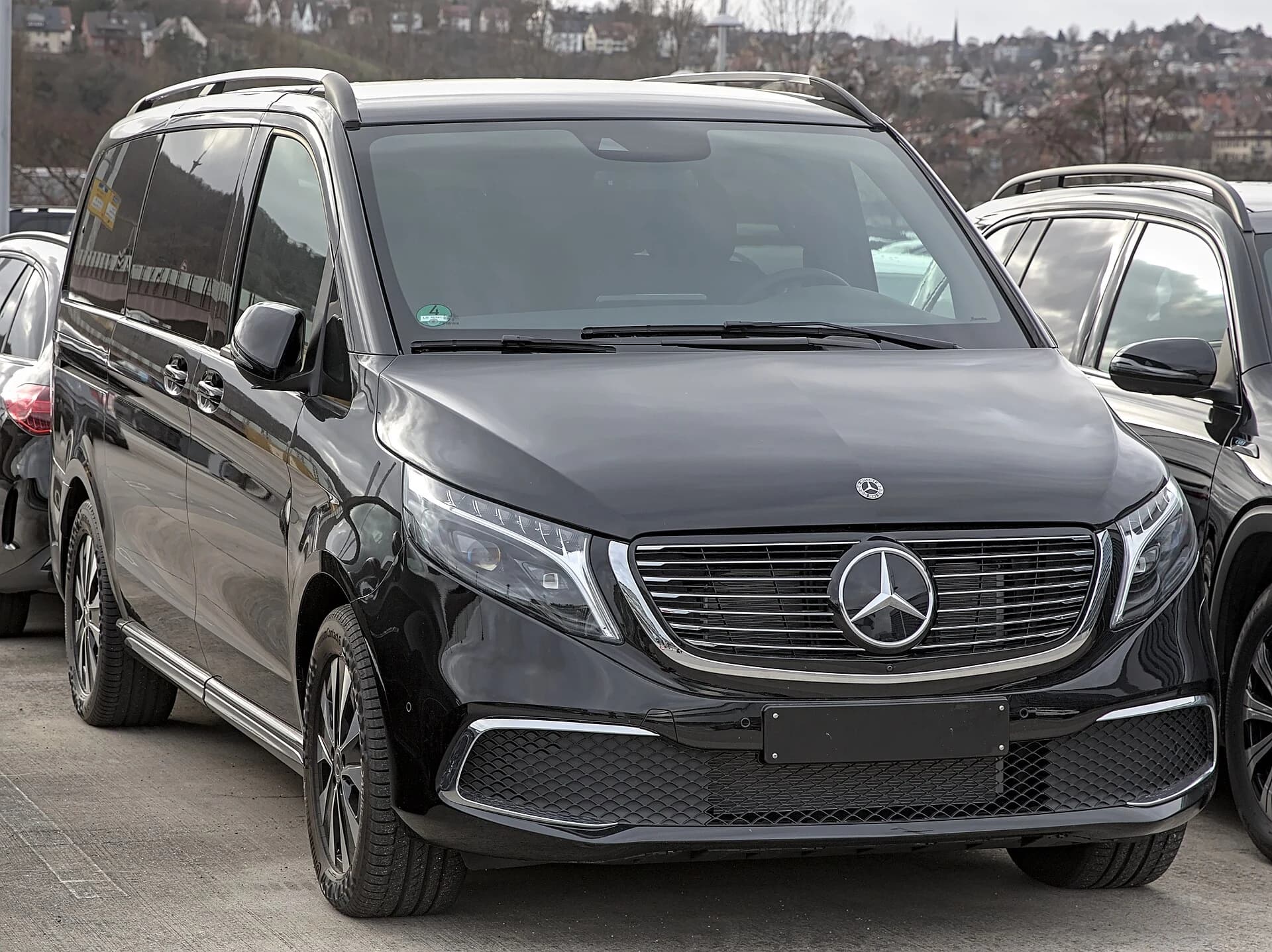 Mercedes-Benz V-Class exterior