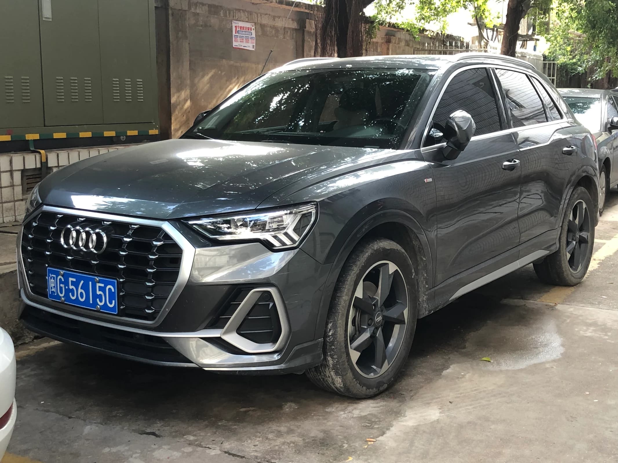 Audi Q3 exterior