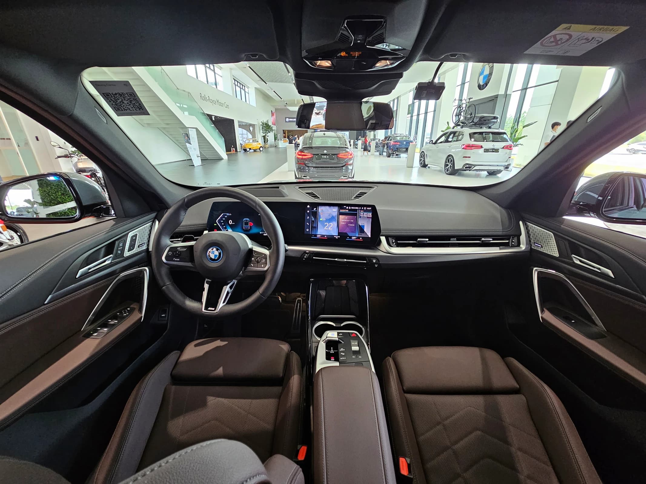 BMW iX1 LWB interior