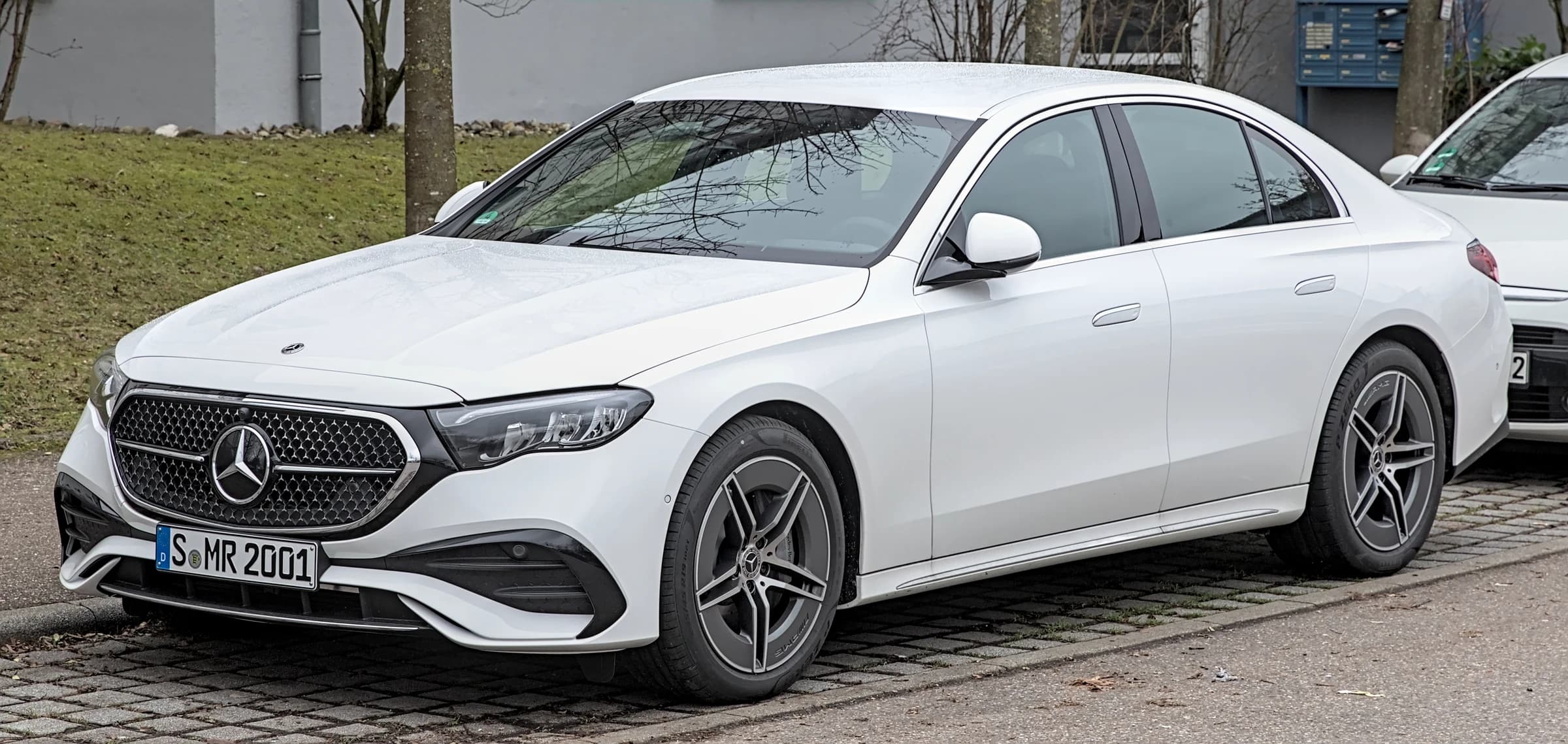 Mercedes-Benz E-Class exterior